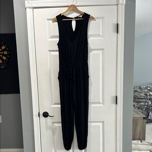 🌟💫💫 NWOT Steve Madden Black Sleeveless Jumpsuit